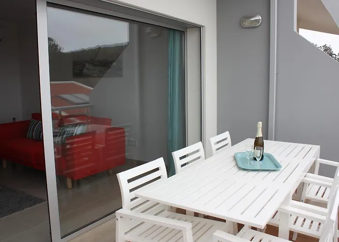 לינה וארוחת בוקר O Pescador נאזרה